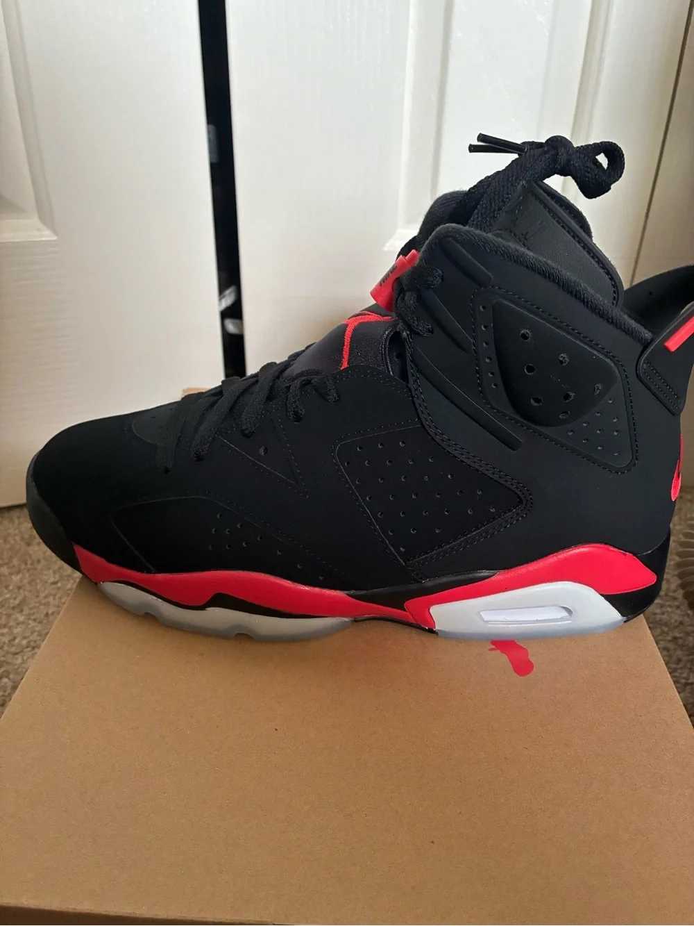 Air Jordan 6 Retro “Infrared Salesman” – Size 10 – BRAND NEW